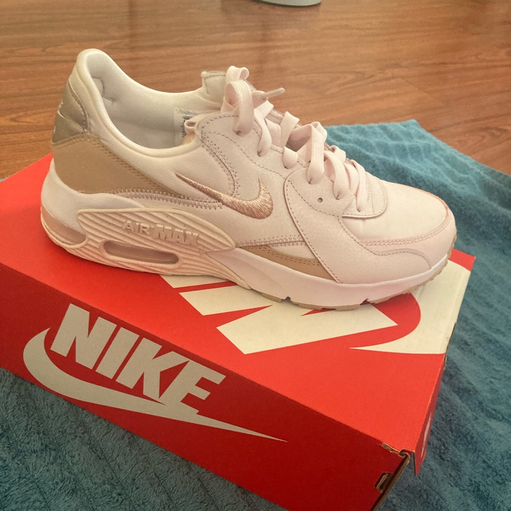Women's Nike Air Max Excee